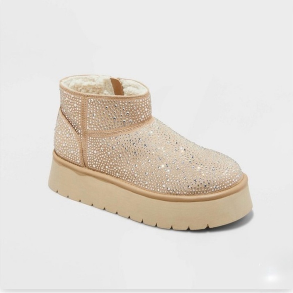 Rhinestone Platform Sherpa Missy Boot Memory Foam Insole Wild Fable Beige 10
